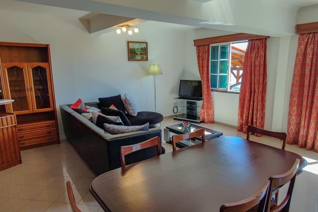 The Funny And Relax Apartment With Terrace & View Arco da Calheta  Exterior photo